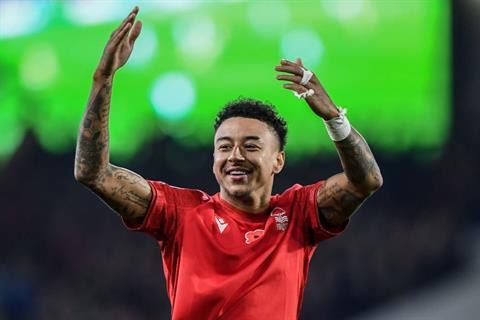 Lingard ghi bàn từ chấm đá phạt tại Carabao Cup 